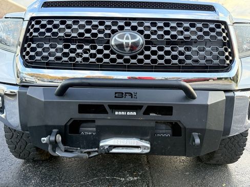Used 2018 Toyota Tundra SR5 image 17