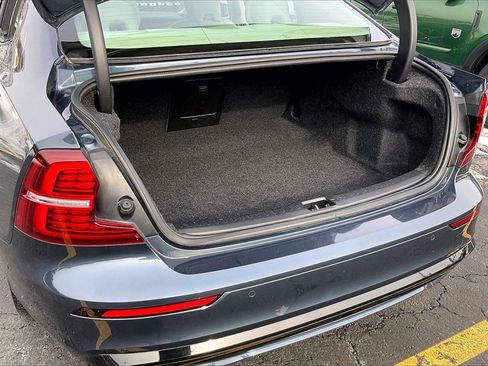 Used 2024 Volvo S60 B5 Plus image 26