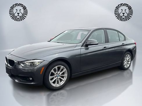 Used 2018 BMW 320i xDrive Sedan AWD/4WD image 1