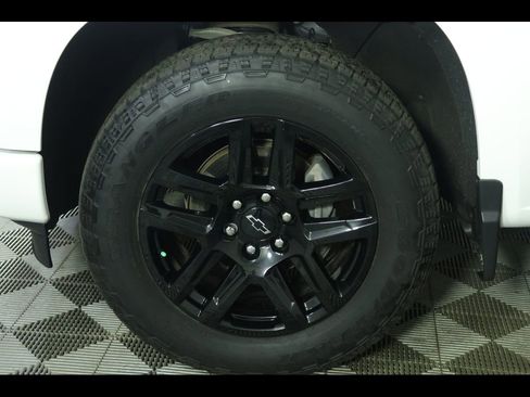 Used 2025 Chevrolet Silverado 1500 RST w/ Z71 Off-Road Package image 5