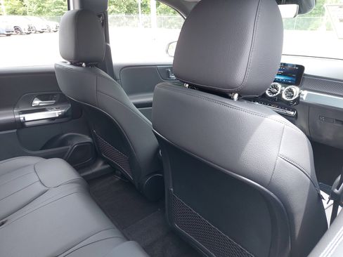 Certified 2025 Mercedes-Benz GLB 250 GLB 250 image 11