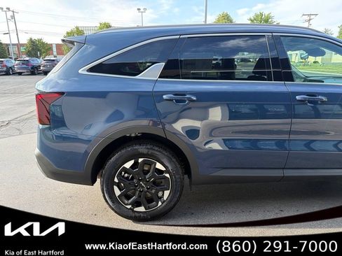 New 2026 Kia Sorento S w/ S Panoramic Sunroof Package AWD/4WD image 7