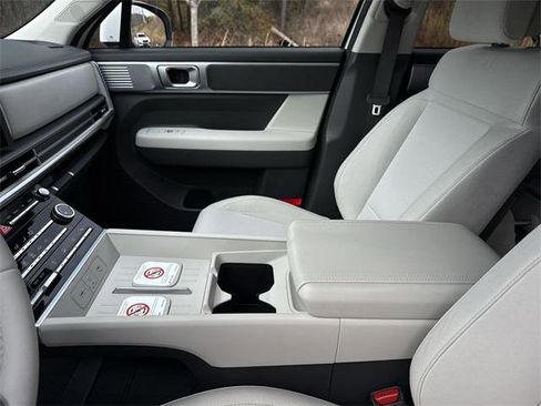 New 2026 Hyundai Santa Fe SE image 24