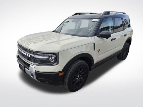 Used 2025 Ford Bronco Sport Badlands image 5