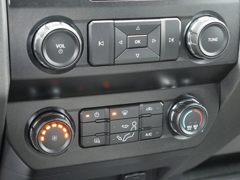 Used 2019 Ford F250 XL w/ Power Equipment Group image 13