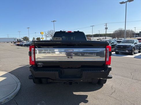 Used 2025 Ford F450 Platinum w/ Platinum Plus Package image 4