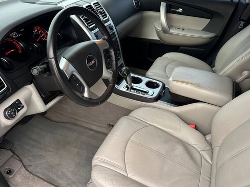 Used 2008 GMC Acadia SLT w/ Convenience Package image 10