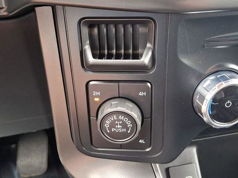 Used 2025 Ford F150 Tremor AWD/4WD image 25