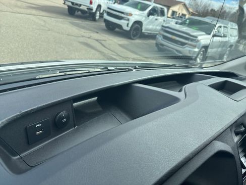 Used 2024 Ford Transit 250 Low Roof AWD w/ Exterior Upgrade Package image 29