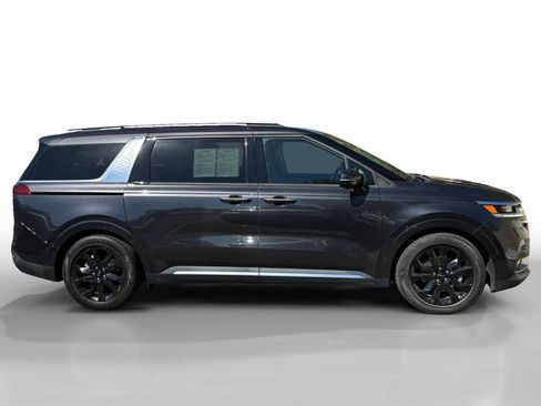 Used 2022 Kia Carnival SX Prestige FWD image 6
