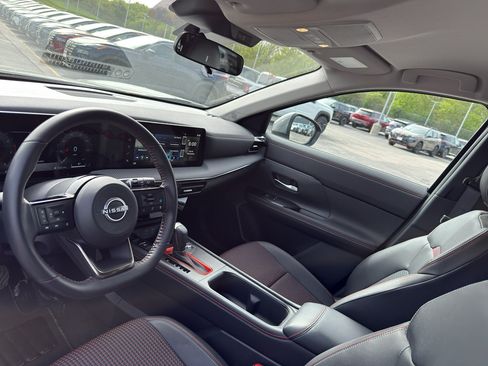 Certified 2025 Nissan Kicks SR AWD/4WD image 25