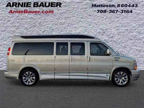 Used 2026 GMC Savana 2500 Extended w/ Driver Convenience Package RWD image 5