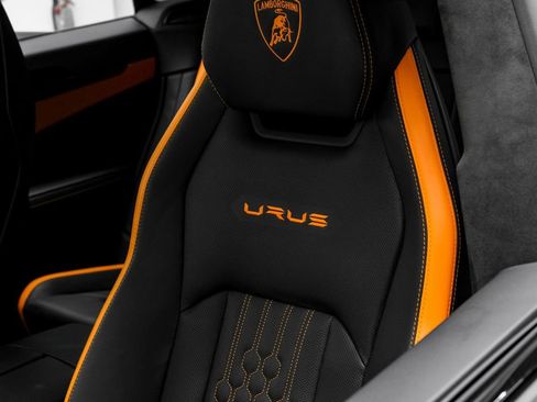 Used 2024 Lamborghini Urus S AWD/4WD image 38