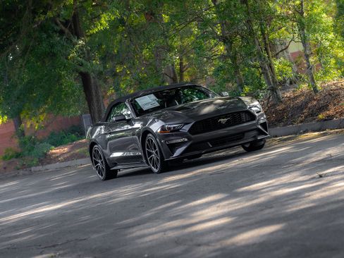 Used 2021 Ford Mustang Premium w/ Equipment Group 201A RWD image 39