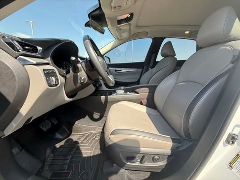 Used 2024 INFINITI QX50 Sensory image 30