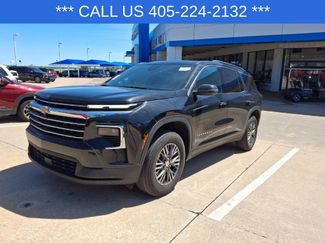 Used 2025 Chevrolet Traverse LT FWD video 2