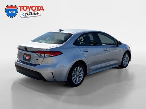 Certified 2026 Toyota Corolla LE w/ LE Premium Package FWD image 5