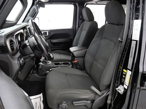 Used 2020 Jeep Wrangler Unlimited Sport w/ Technology Group AWD/4WD image 10