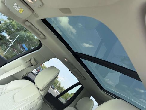 Used 2023 Volvo XC90 B6 Ultimate w/ Protection Package Premier AWD/4WD image 19