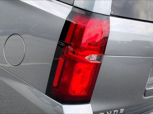 Used 2018 Chevrolet Tahoe Premier w/ Max Trailering Package AWD/4WD image 27