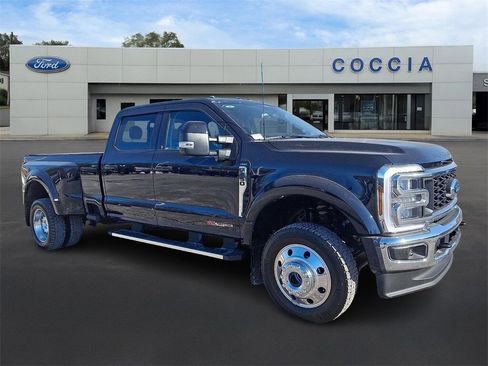 Certified 2024 Ford F450 Lariat w/ Camper Package image 3