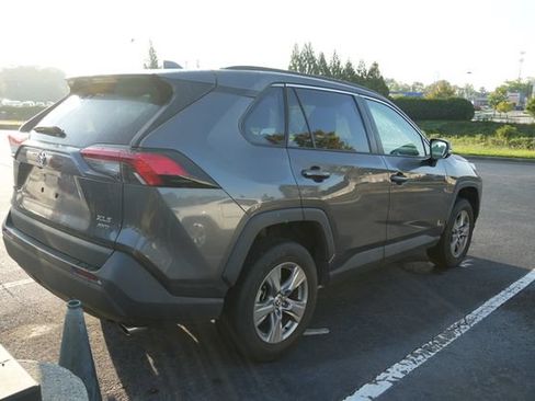 Used 2024 Toyota RAV4 XLE AWD/4WD image 11