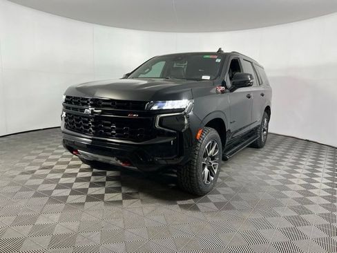 Used 2023 Chevrolet Tahoe Z71 w/ Luxury Package image 3