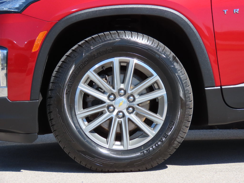 Used 2023 Chevrolet Traverse LT w/ LPO, Floor Liner Package AWD/4WD image 17