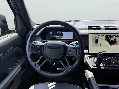 Certified 2026 Land Rover Defender 110 OCTA AWD/4WD image 11