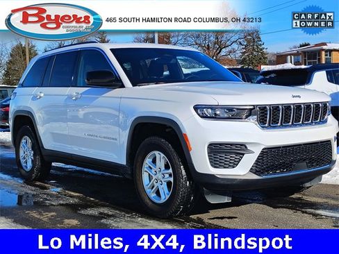 Used 2024 Jeep Grand Cherokee Laredo image 1