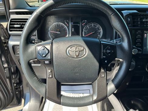 Used 2021 Toyota 4Runner TRD Off-Road Premium AWD/4WD image 12