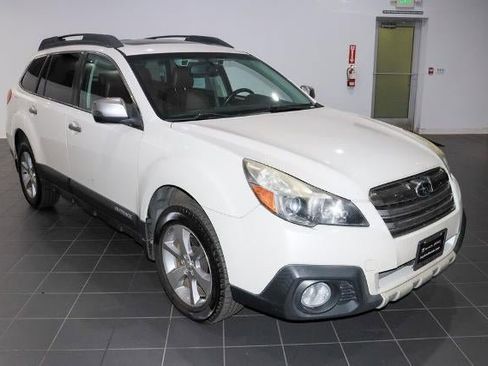 Used 2014 Subaru Outback 2.5i Limited image 7