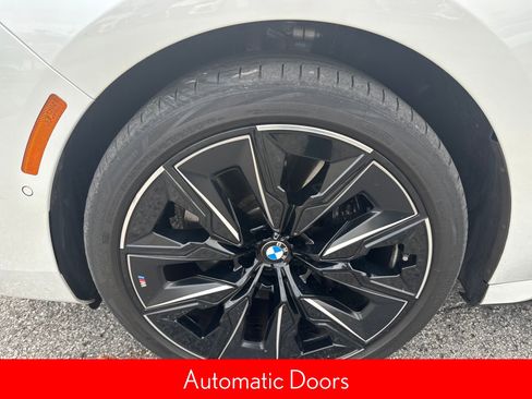 Used 2024 BMW 760i xDrive 760i xDrive w/ Executive Package image 12