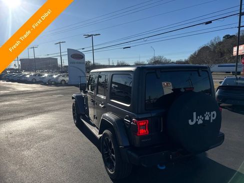 Used 2022 Jeep Wrangler Unlimited Sahara w/ Cold Weather Group image 3