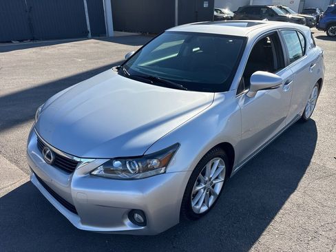 Used 2013 Lexus CT 200h image 6