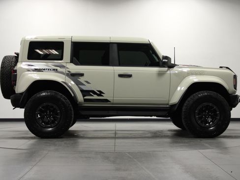 Used 2025 Ford Bronco Raptor AWD/4WD image 3