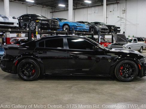 Used 2021 Dodge Charger SRT Hellcat image 8