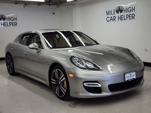 Used 2012 Porsche Panamera Turbo S image 3