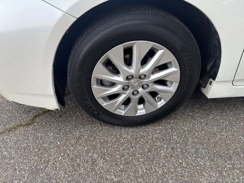 Used 2012 Toyota Prius Prime Plug-In Hybrid image 20