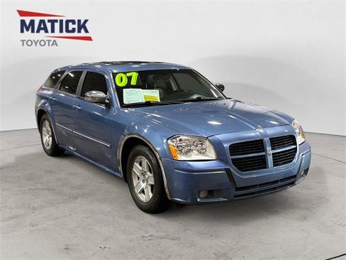 Used 2007 Dodge Magnum SXT image 1