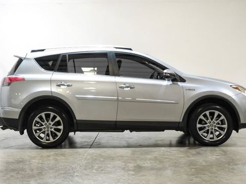 Used 2017 Toyota RAV4 Limited AWD/4WD image 12