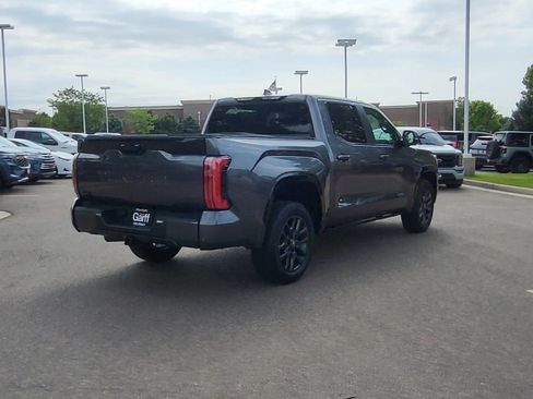 Used 2025 Toyota Tundra Platinum AWD/4WD image 5