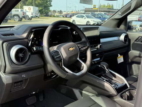 New 2025 Chevrolet Colorado LT w/ LT Convenience Package image 9
