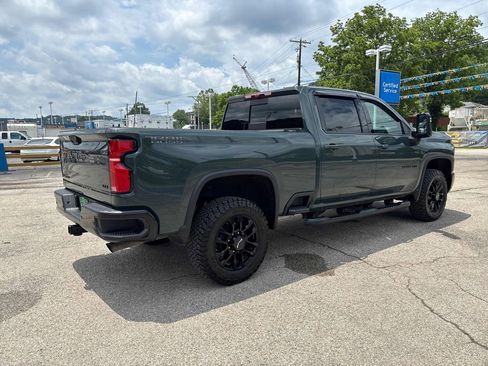 Used 2025 Chevrolet Silverado 2500 LTZ w/ Trail Boss Package AWD/4WD image 5