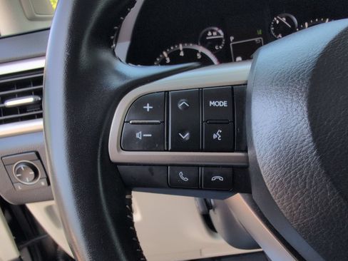 Certified 2020 Lexus GX 460 Premium w/ Premium Package AWD/4WD image 11