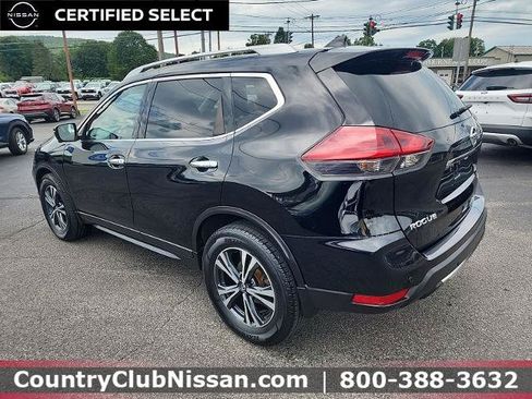 Certified 2019 Nissan Rogue SV w/ Premium Package AWD/4WD image 6