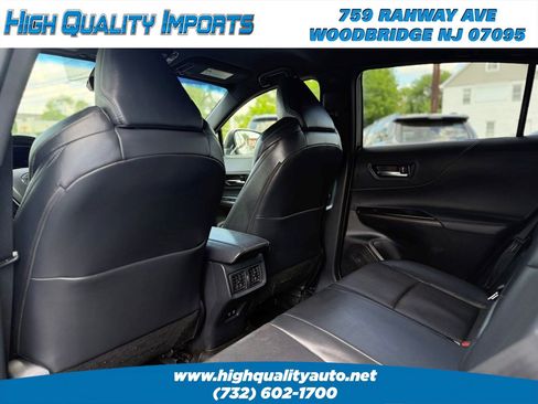 Used 2021 Toyota Venza XLE w/ Softex Package AWD/4WD image 45