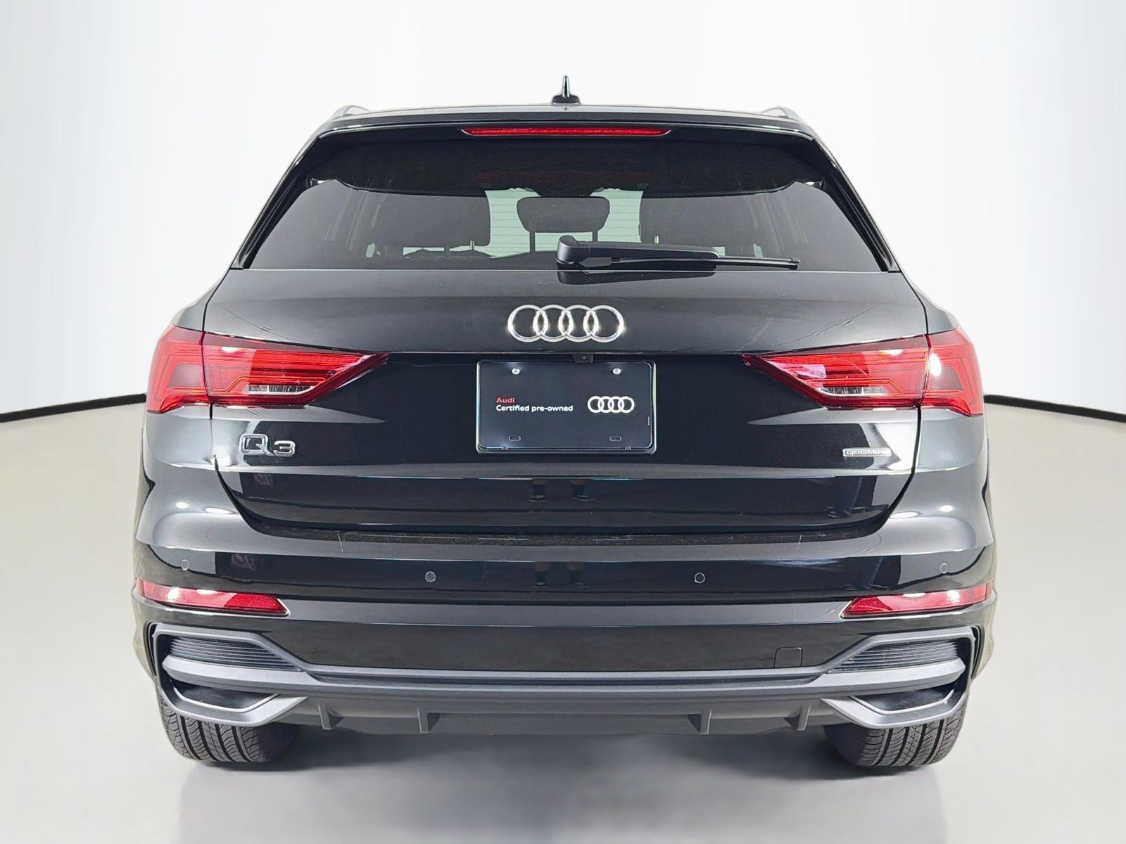 Certified 2025 Audi Q3 2.0T Premium w/ Convenience Package AWD/4WD image 6