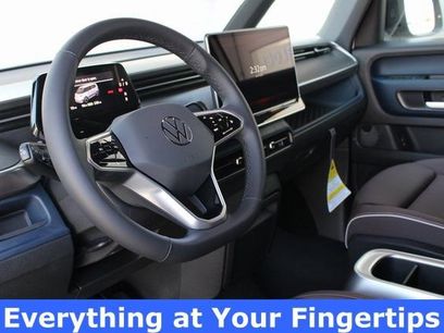 New 2025 Volkswagen ID. Buzz Pro S