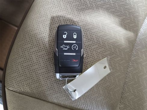 Used 2021 RAM 2500 Laramie image 33